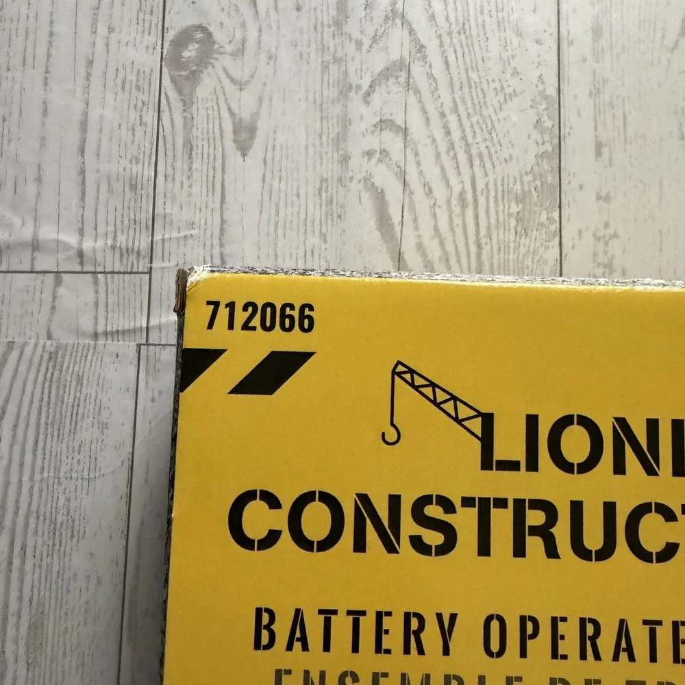 LIONEL‎ - Lionel Construction Battery Operated Mini Train Set (712066)